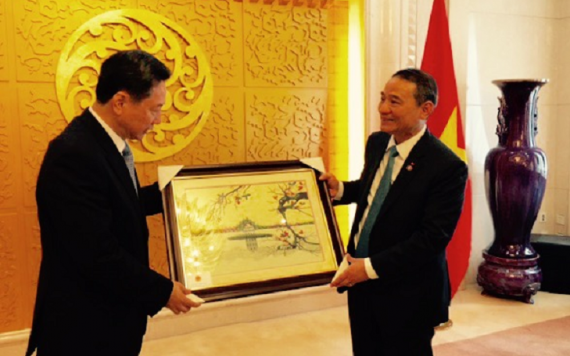 HAVE STRENGTHENED THEIR COOPERATION IN MANY FIELDS - Vinh Hung JSC