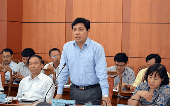 DEPUTY MINISTER NGUYEN NGOC DONG WORKS WITH PEOPLE'S CO - Vinh Hung JSC