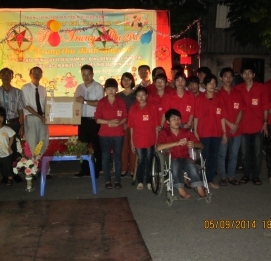 HAPPY MID-AUTUMN FESTIVAL WITH DISABLE CHILDREN. - Vinh Hung JSC