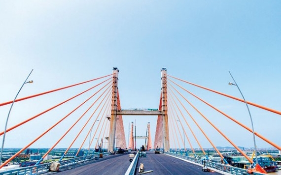 Khe co giãn FEBA trên cao tốc Hạ Long-Hải Phòng có gì đ - Vinh Hung JSC