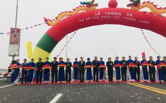 THANG LONG BRIDGE HAS BEEN OPEN TO TRAFFIC - Vinh Hung JSC