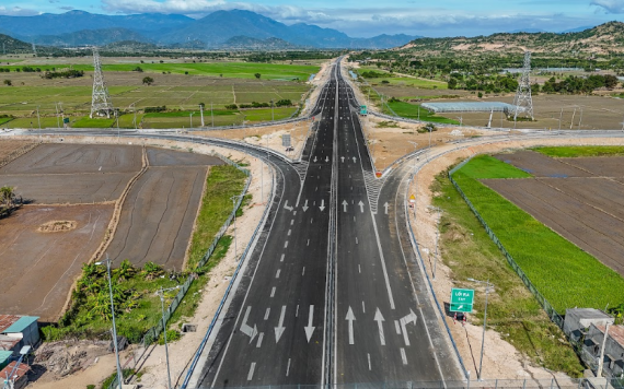 VINH HUNG ACCELERATES THE CONSTRUCTION AND SUPPLY OF PR - Vinh Hung JSC