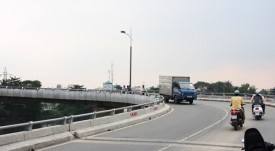 Nguyen Van Cu Bridge - Vinh Hung JSC