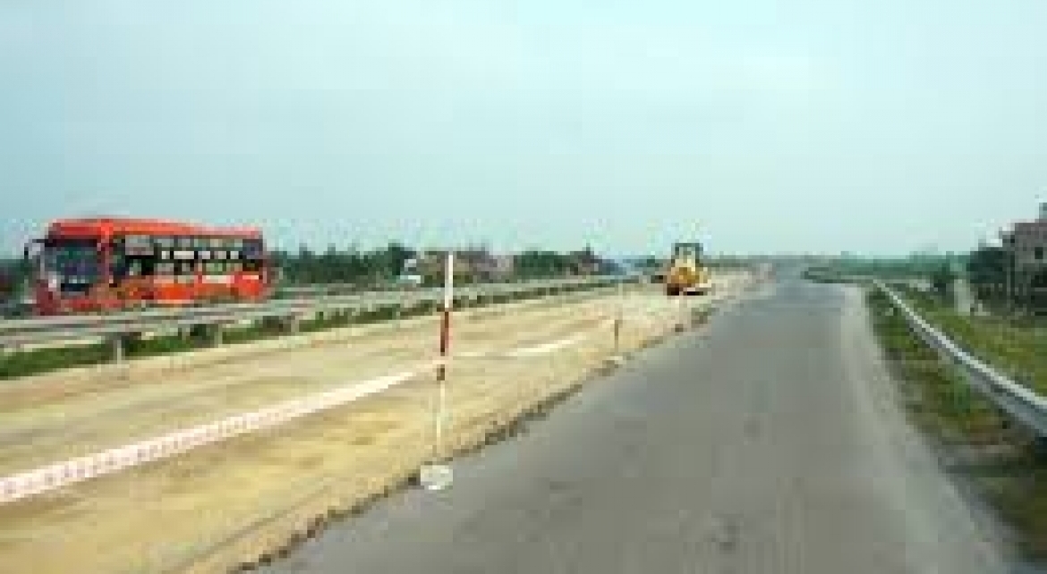 Investment project to build National Highway No.1, sect - Vinh Hung JSC