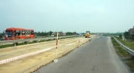 Investment project to build National Highway No.1, sect - Vinh Hung JSC