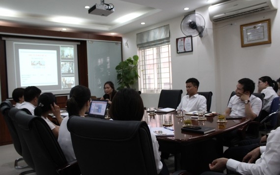 Cán bộ Vĩnh Hưng JSC tham gia buổi chia sẻ mô hình triể - VĨNH HƯNG JSC