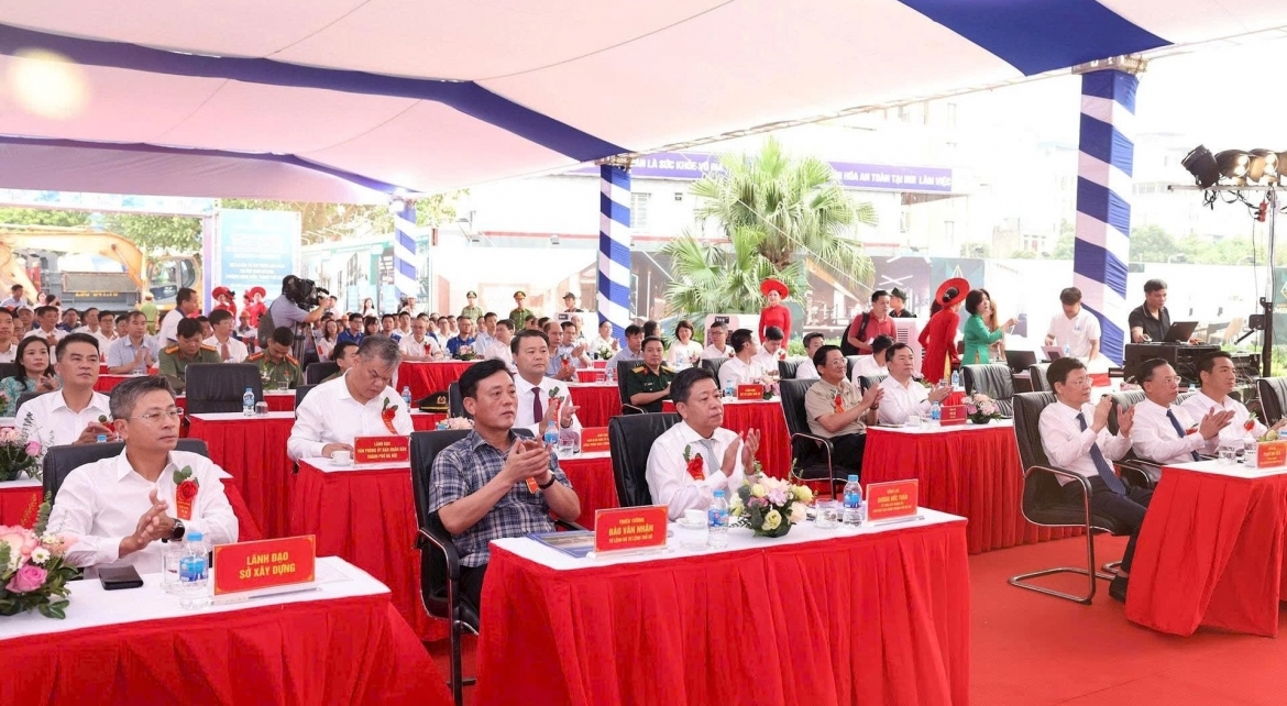 Khởi công Dự án xây dựng hầm chui tại nút giao Cổ Linh - VĨNH HƯNG JSC