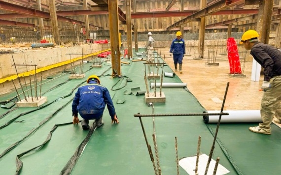Speeding Up Waterproofing Works at Phu Thu Tunnel  - Vinh Hung JSC