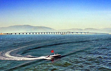 VIETNAM WILL HAVE THE BIGGEST SEA BRIDGE IN SOUTHEAST ASIA