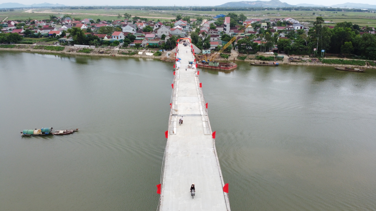 200 billion VND bridge crosses La river