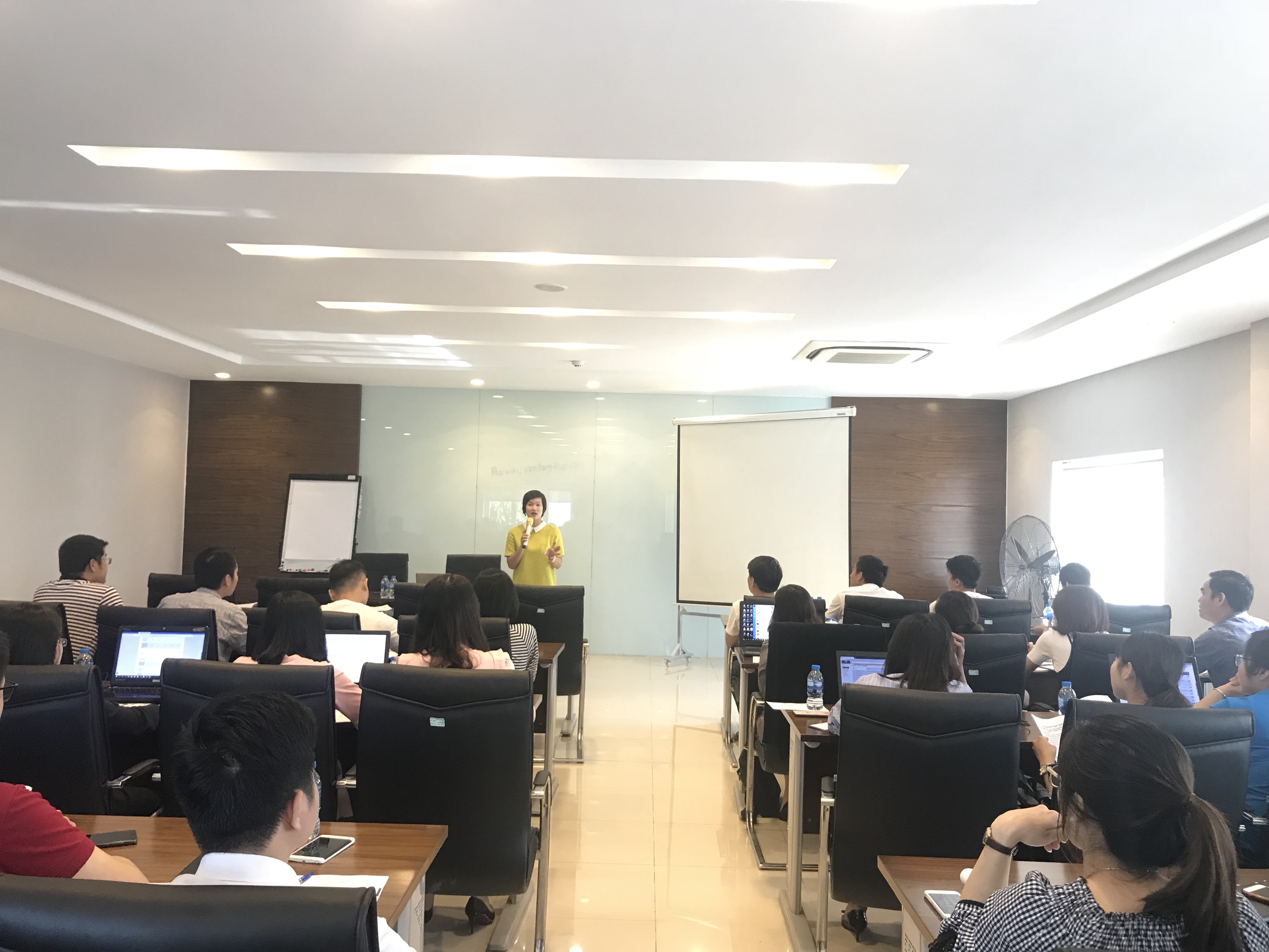 TRAINING PROGRAM: WORKING SKILLS