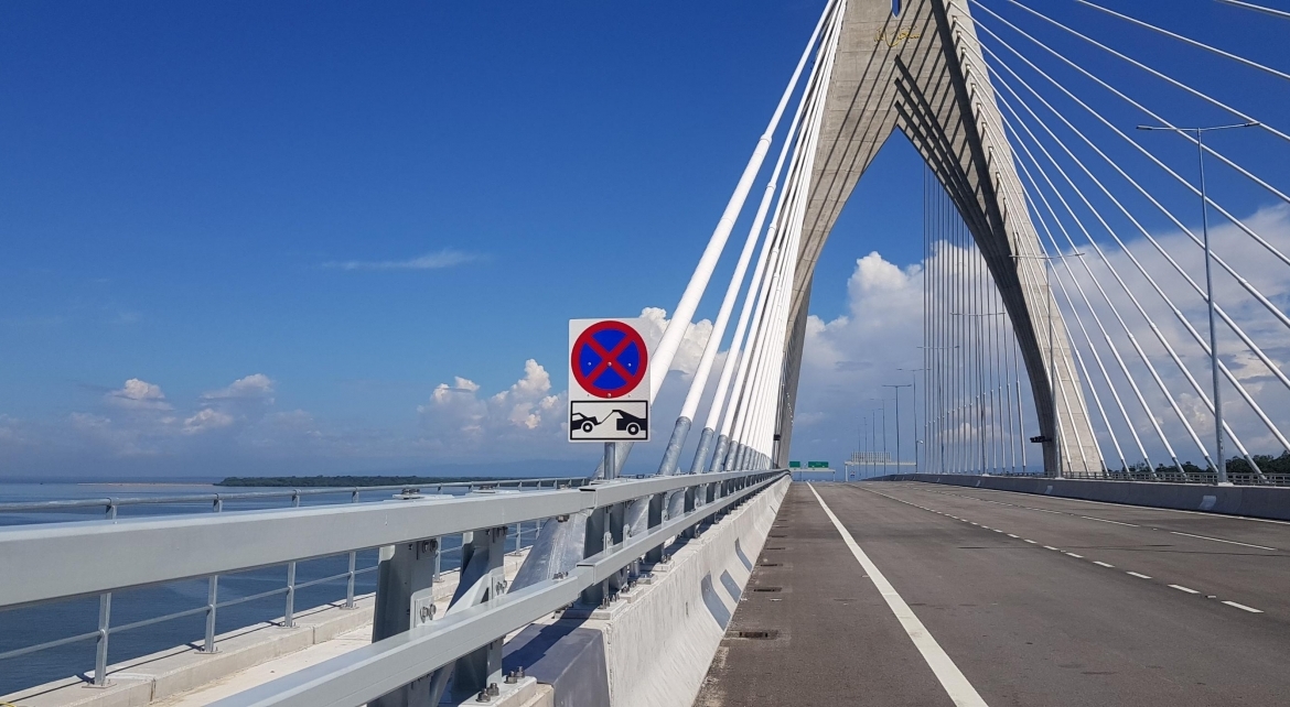 THE PROJECT OF BUILDING A LONGEST SEA – CROSSING BRIDGE IN SOUTHEAST ASIA