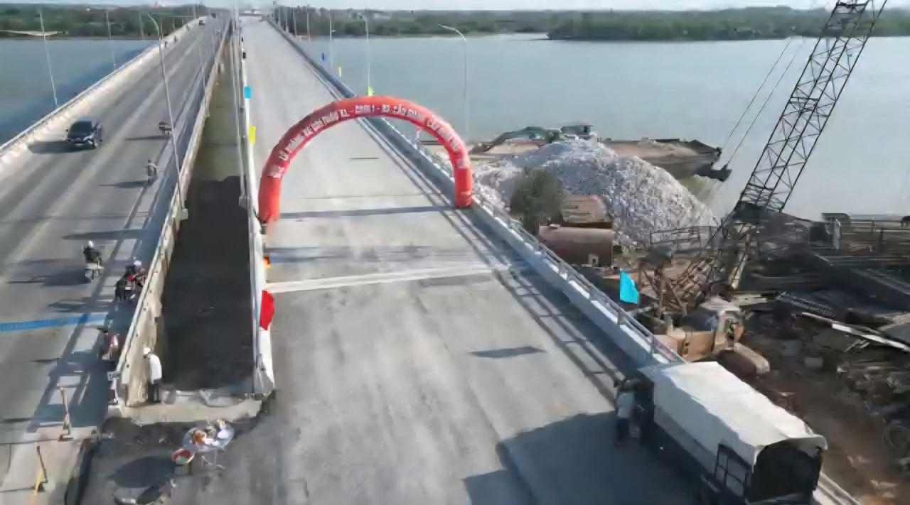 Contract package: Construction and equipment installation, under the project: Emergency repair of Quan Hau Bridge at Km671+500, National Highway 1, Quang Bình Province