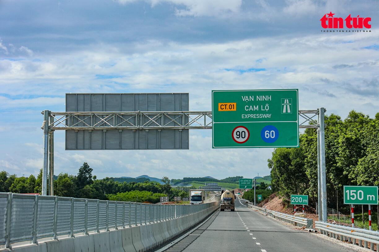 Cao tốc Vạn Ninh – Cam Lộ