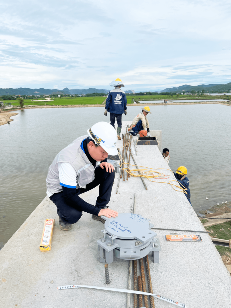 Cao tốc Vũng Áng – Bùng