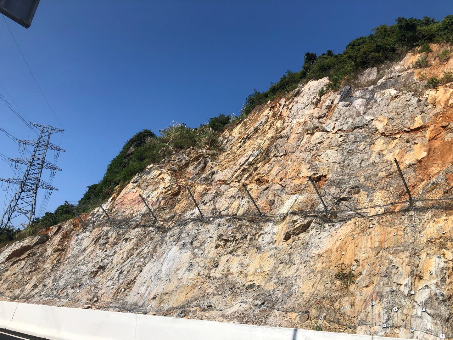 Ha Long – Van Don Expressway