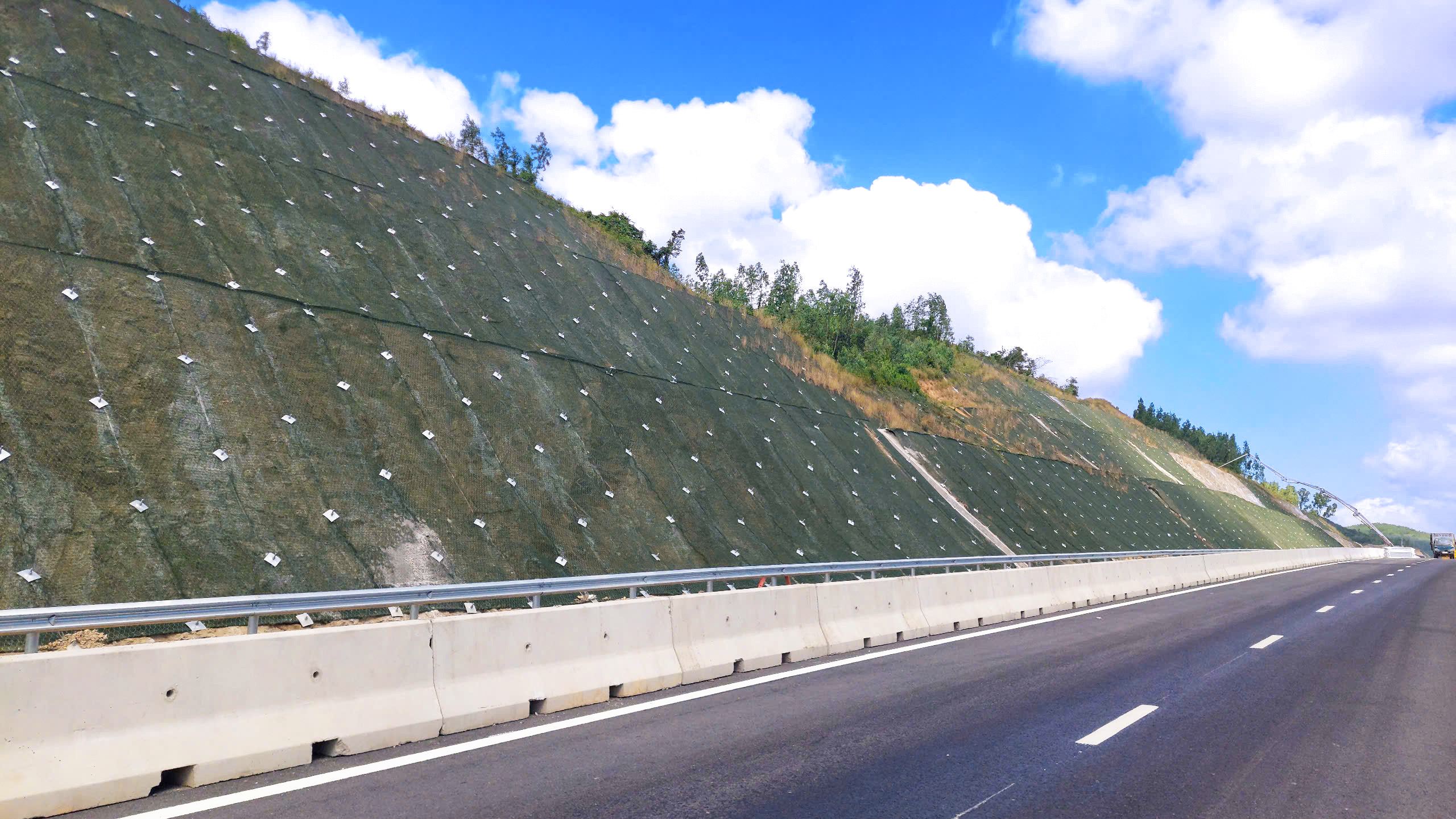 Quy Nhon – Chi Thanh Expressway