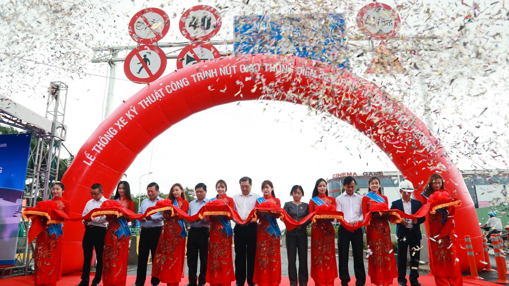 Gaining access to Dien Bien Phu – Nguyen Tri Phuong tunnel completed over the progress 02 months for the event APEC 2017