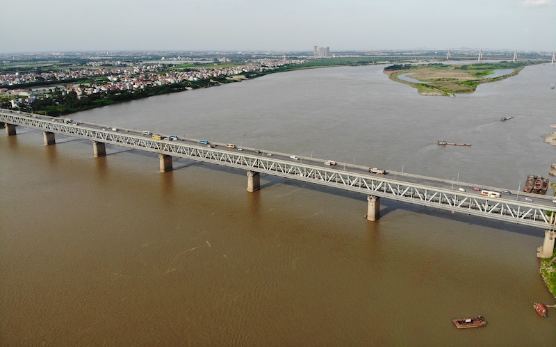 Vinh Hung joined in the 269 billion VND project of repairing Thang Long Bridge (Hanoi)