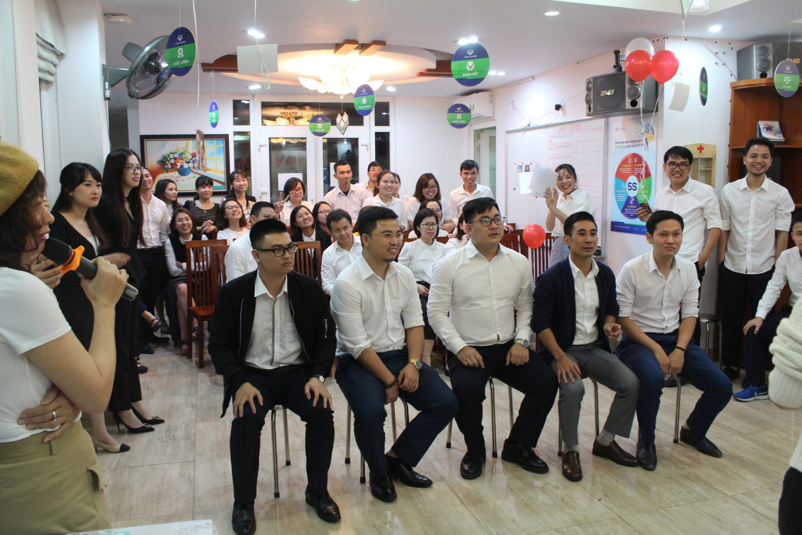 VINH HUNG IN ME- BIRTHDAY FOR NOVEMBER