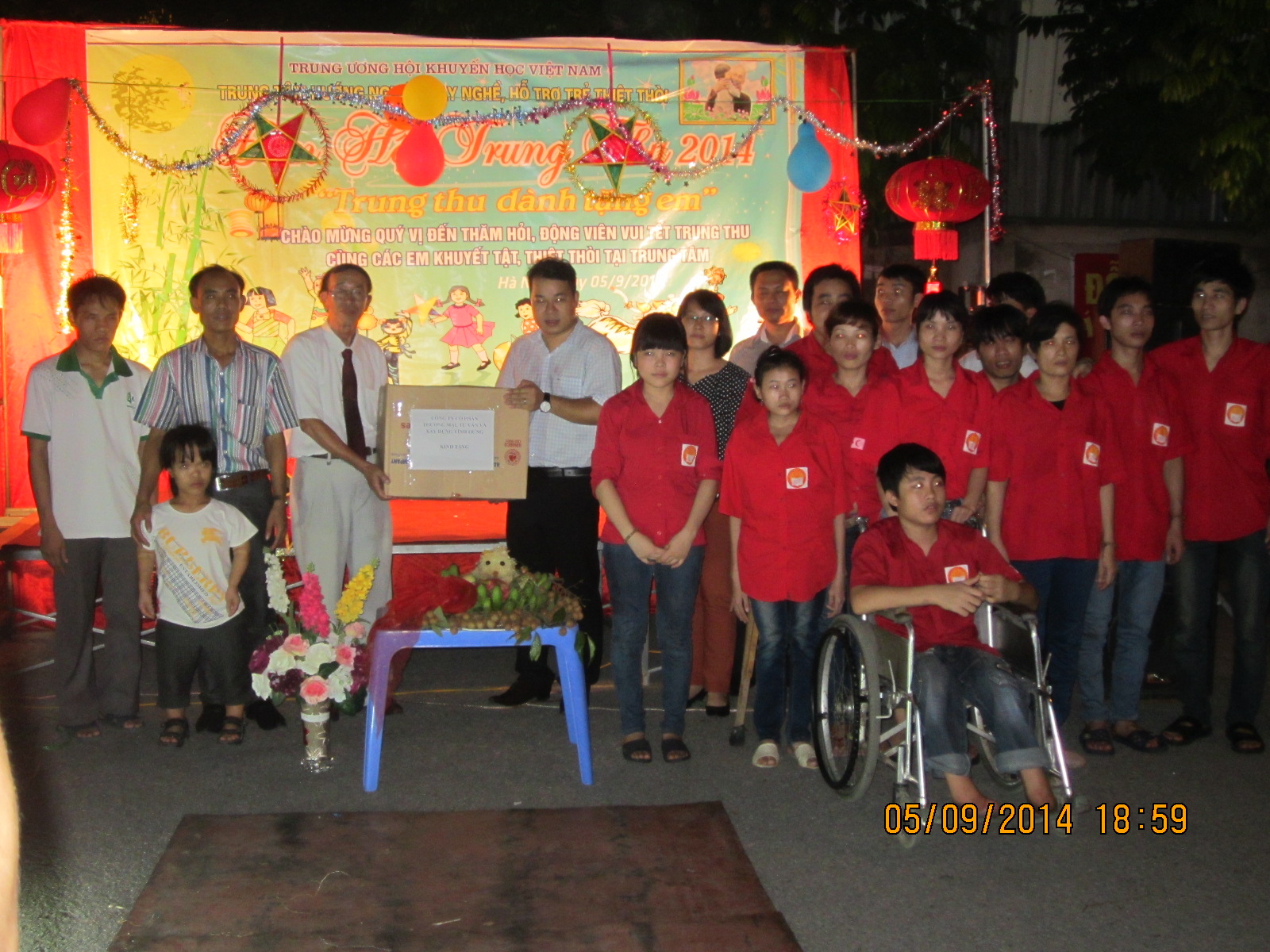 HAPPY MID-AUTUMN FESTIVAL WITH DISABLE CHILDREN.