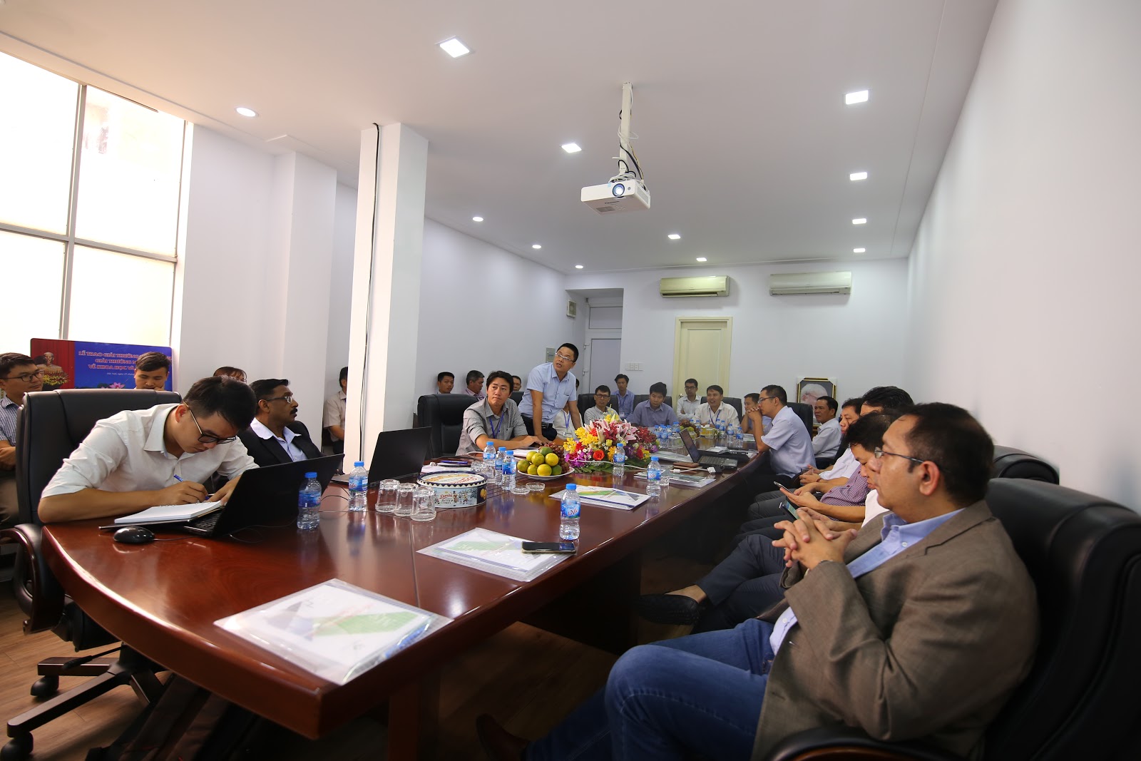 VINH HUNG JSC COORDINATE WITH MACCAFERRI GROUP IN ORGANIZING “ROCKFALL MITIGATION SOLUTION” WORKSHOP