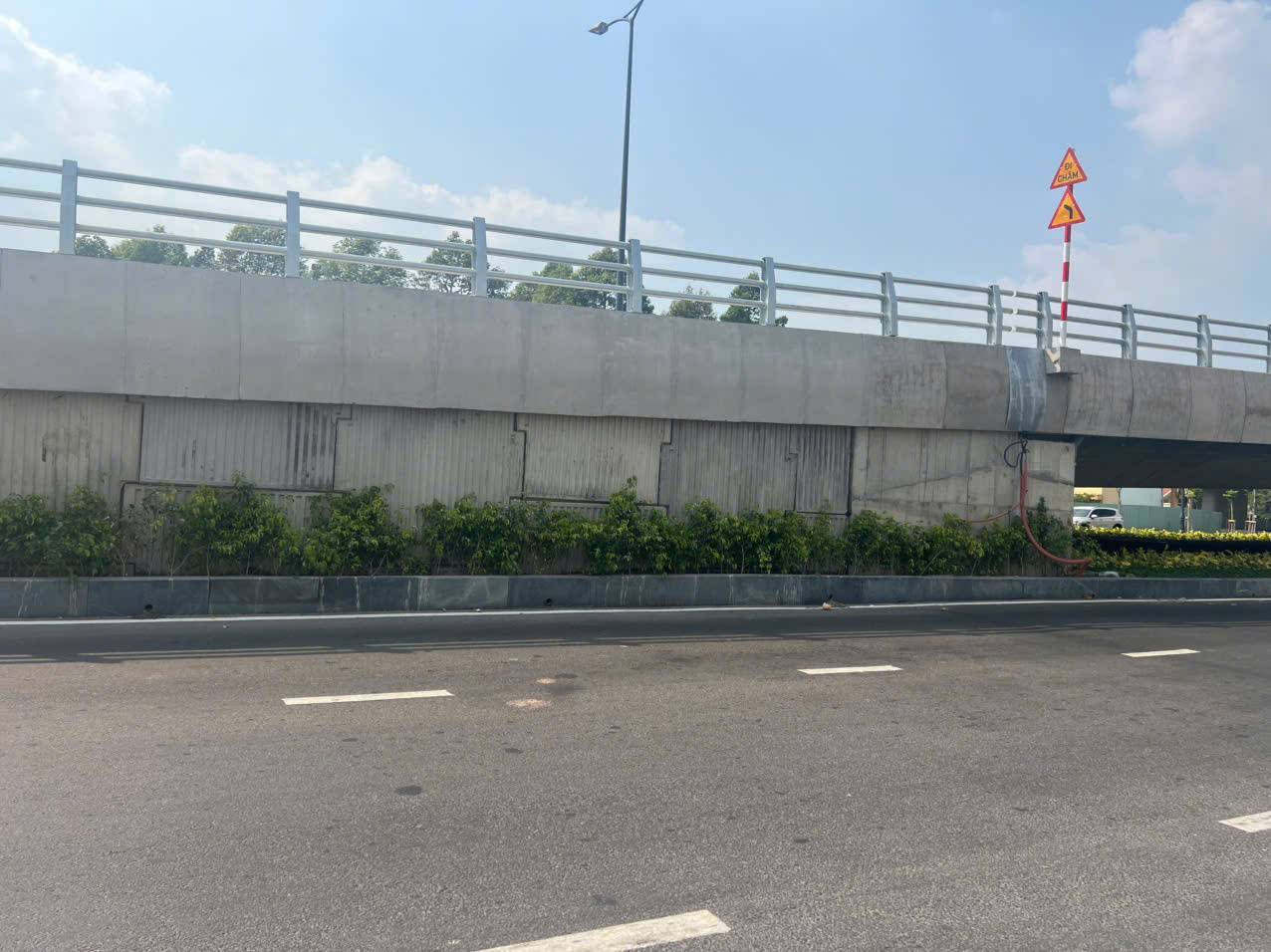 Tran Quoc Hoan Interchange Project