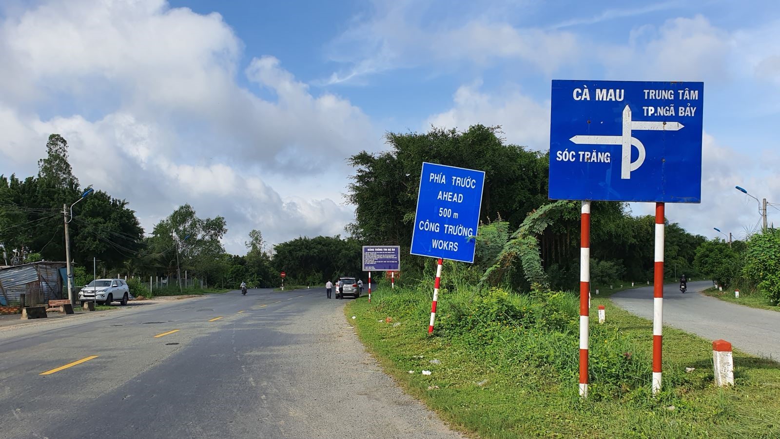 VINH HUNG JOINING THE 1200 BILLION VND PHUNG HIEP ROAD UPGRADING PROJECT