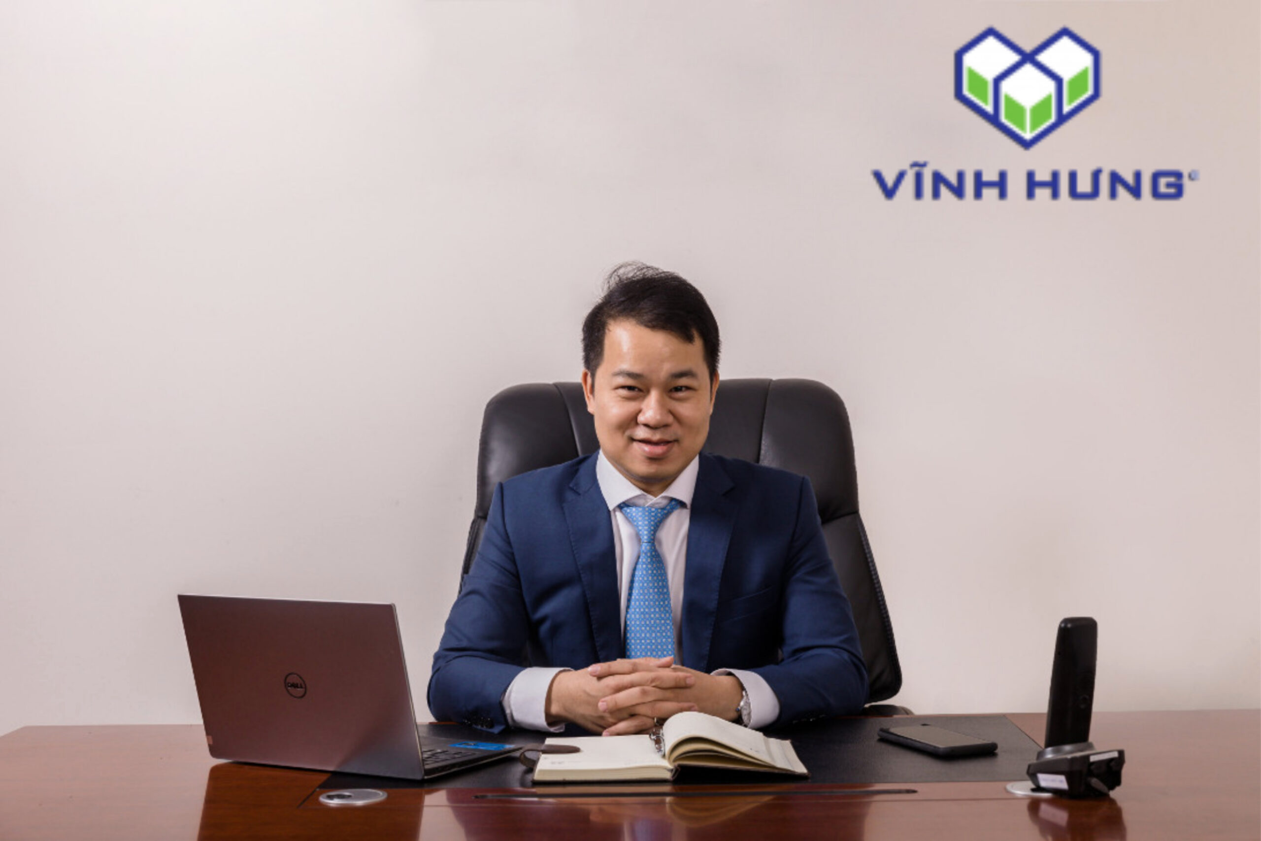 Mr. Vo Ta Luong – General Director of Vinh Hung JSC appeared on the cover of Metro Rail Today magazine – India