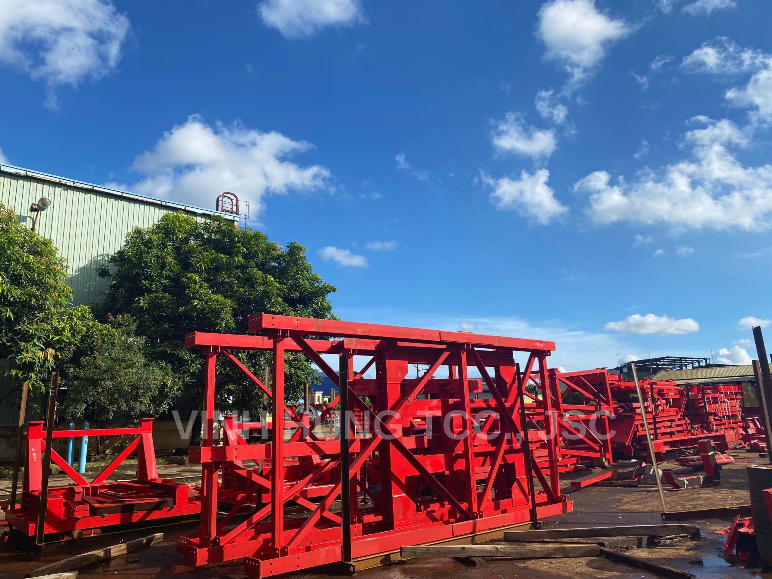Vinh Hung exports 4 mould systems for MCRP Package CPN-02